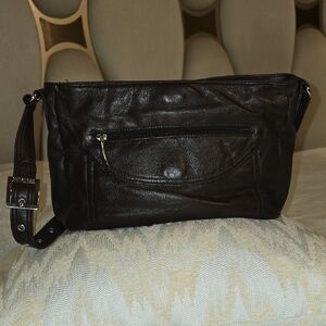 Stone and CO Brown Leather Shoulder Bag with Elegant Finish